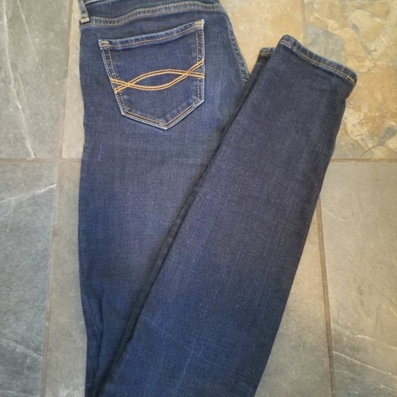 Abercrombie & Fitch Women's Jeans - Picture 1 of 3